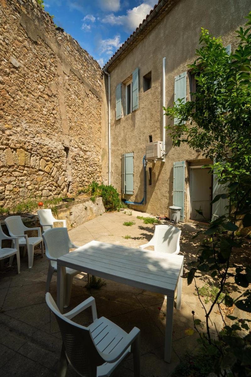 Du Forum,la Gare, 50 M2 , Climatisation, Garage, Cour Narbonne