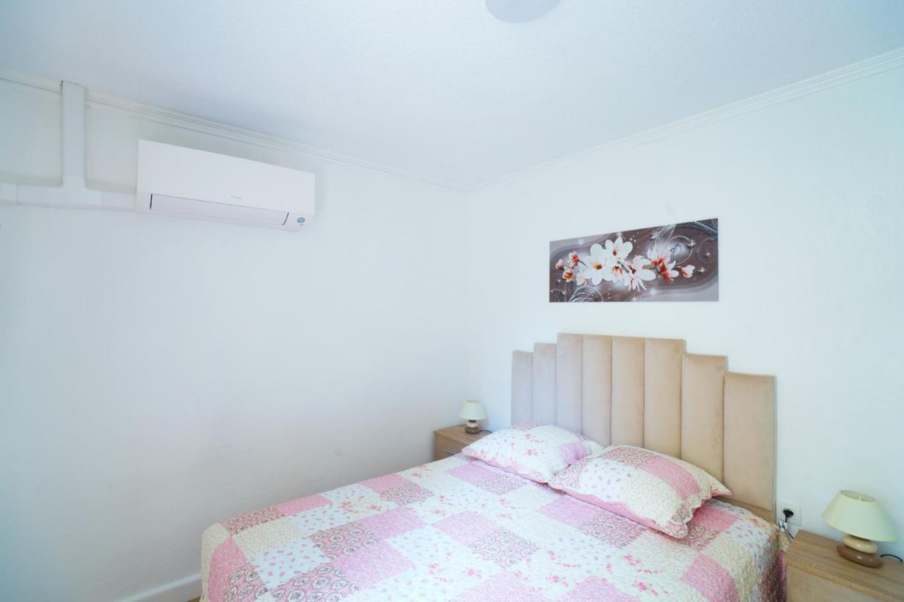 Apartamento Du Forum,la Gare, 50 M2 , Climatisation, Garage, Cour *