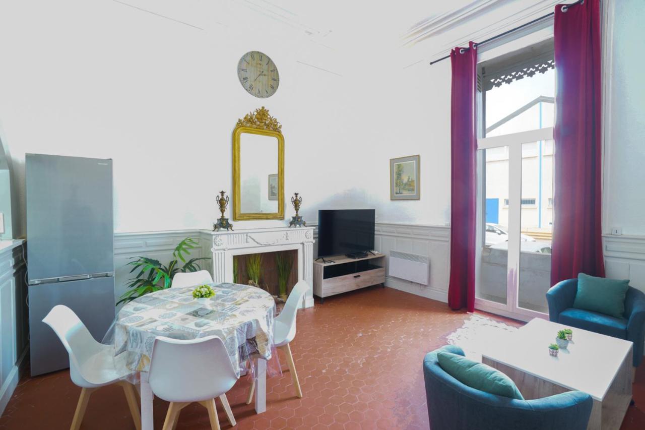 Apartment Du Forum,la Gare, 50 M2 , Climatisation, Garage, Cour Narbonne