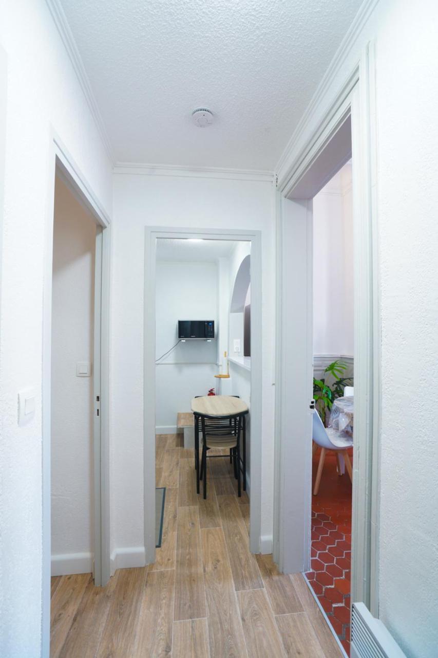 Du Forum,la Gare, 50 M2 , Climatisation, Garage, Cour Apartamento *