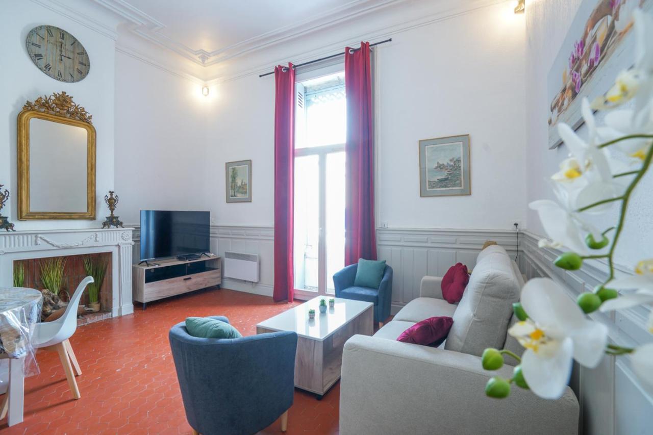 Apartamento Du Forum,la Gare, 50 M2 , Climatisation, Garage, Cour