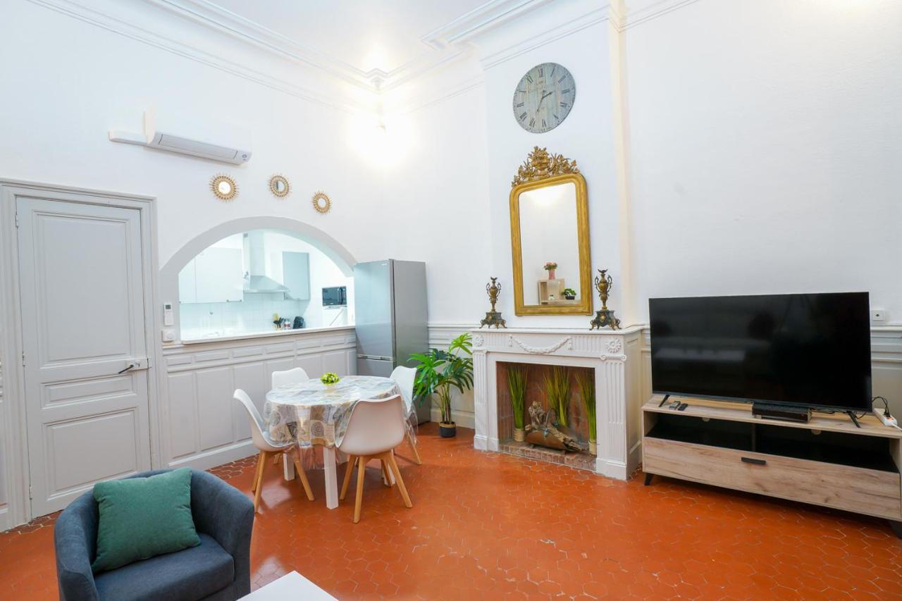 Apartment Du Forum,la Gare, 50 M2 , Climatisation, Garage, Cour Narbonne